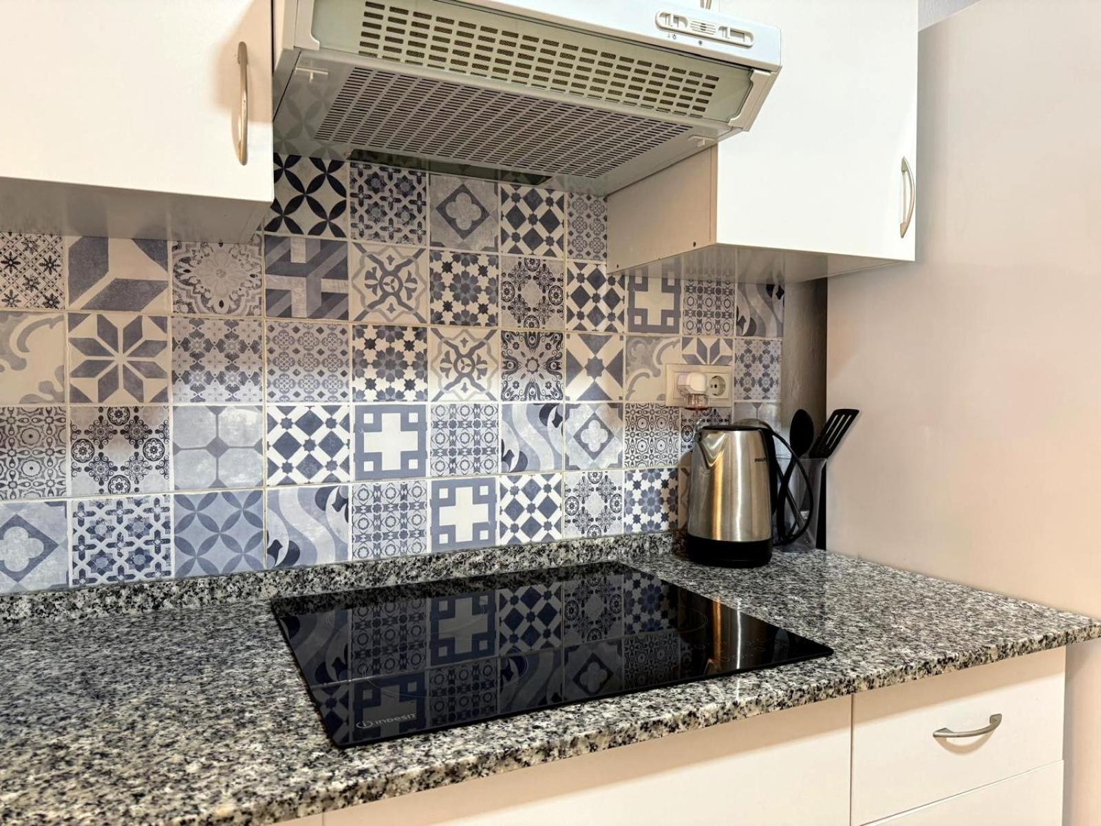 Apartamento Huelin, A 5 Minutos A Pie De La Playa 马拉加 外观 照片